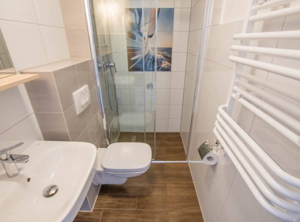 Relax - pokoje gościnne i apartamenty Łazienka III pietro?v=1.0