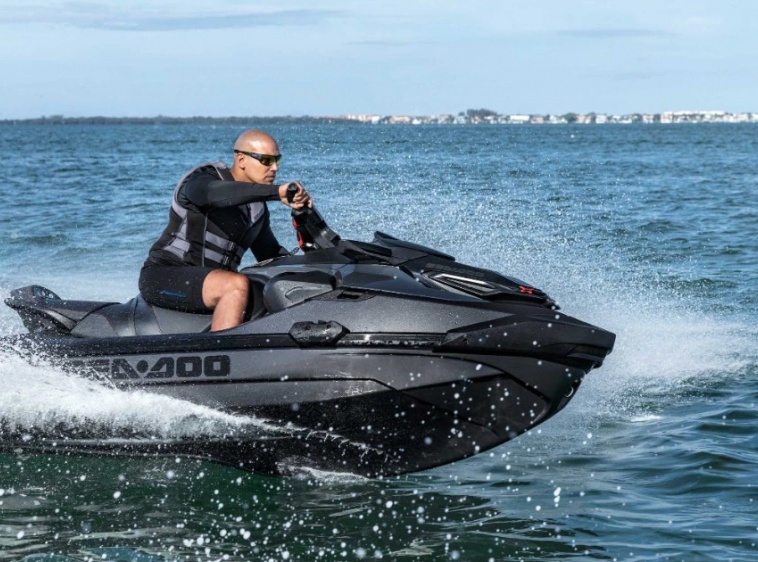 JeyJey Boats - wypożyczenie skuterów  SEA DOO 