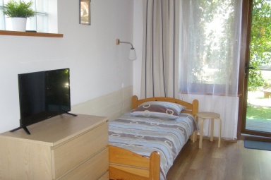 pok&oacute;j 3 osobowy na parterze