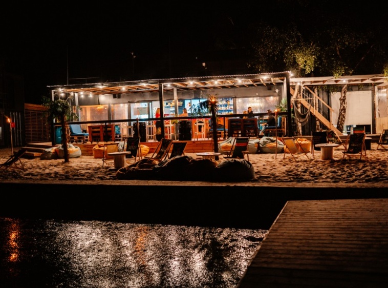 Molo Beach Bar 